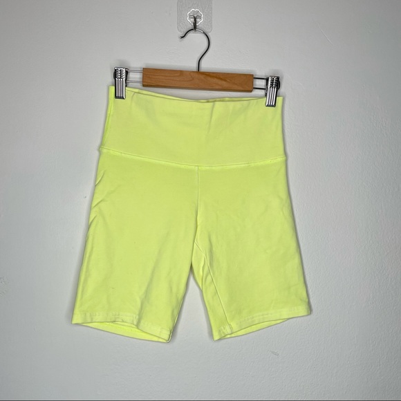TNA Aritzia High Waisted Biker Shorts Neon Yellow Size XS - Picture 2 of 8
